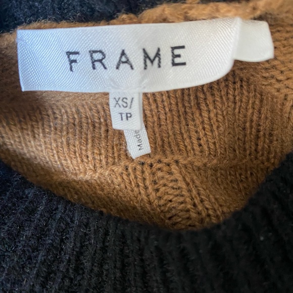 Frame Color-block Cashmere Crewneck Sweater - XS - Picture 12 of 14